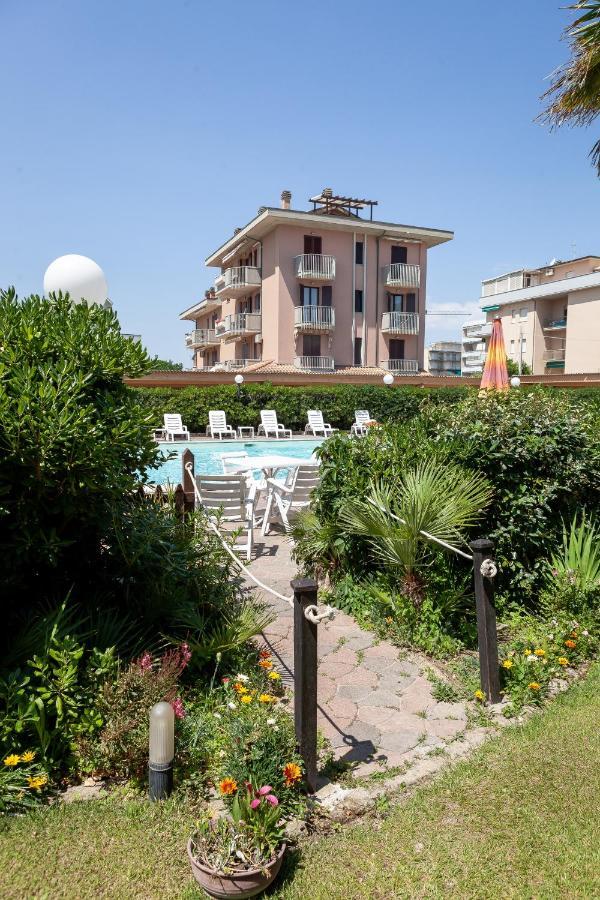 Hotel Primavera Sul Mare Lido Di Savio Exterior photo