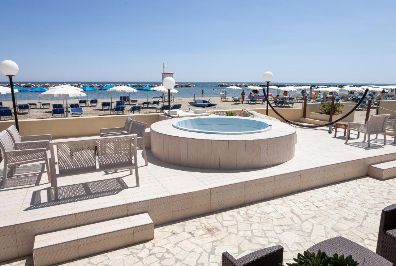 Hotel Primavera Sul Mare Lido Di Savio Exterior photo