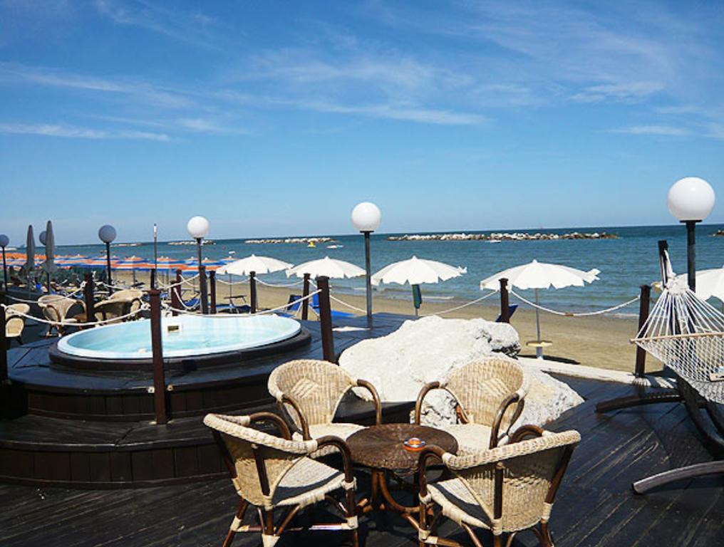 Hotel Primavera Sul Mare Lido Di Savio Exterior photo